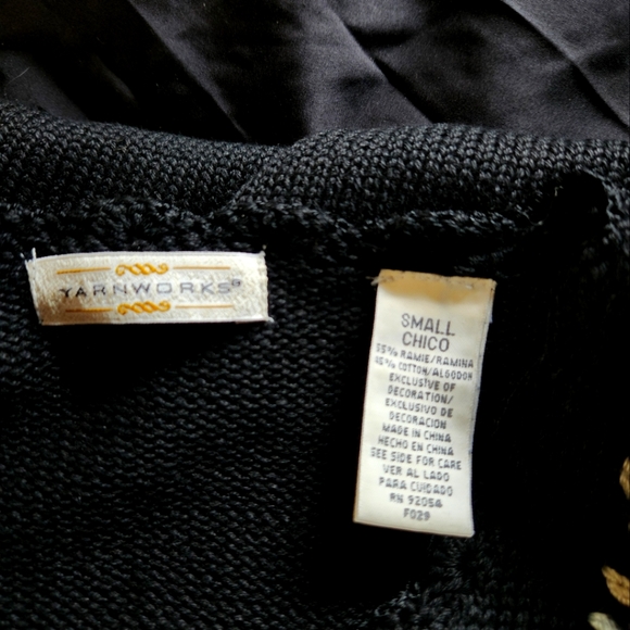 FLORAL TRIM KNIT SWEATER - Picture 8 of 9